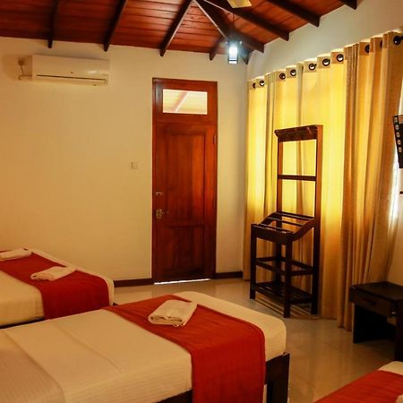 Queens Lodge Kandy Exterior foto