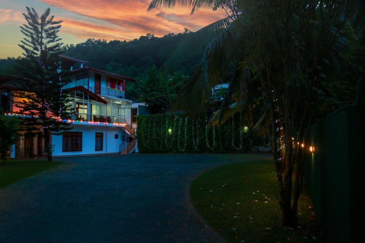 Queens Lodge Kandy Exterior foto